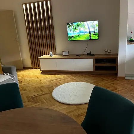 Md Free Parking * Vranje