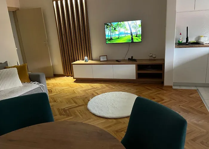 Md Free Parking * فرانيي